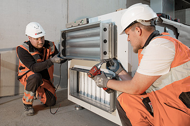 Bild von Team bei HKLS-Arbeiten